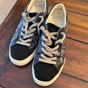 Dolce Vita Zina sneakers